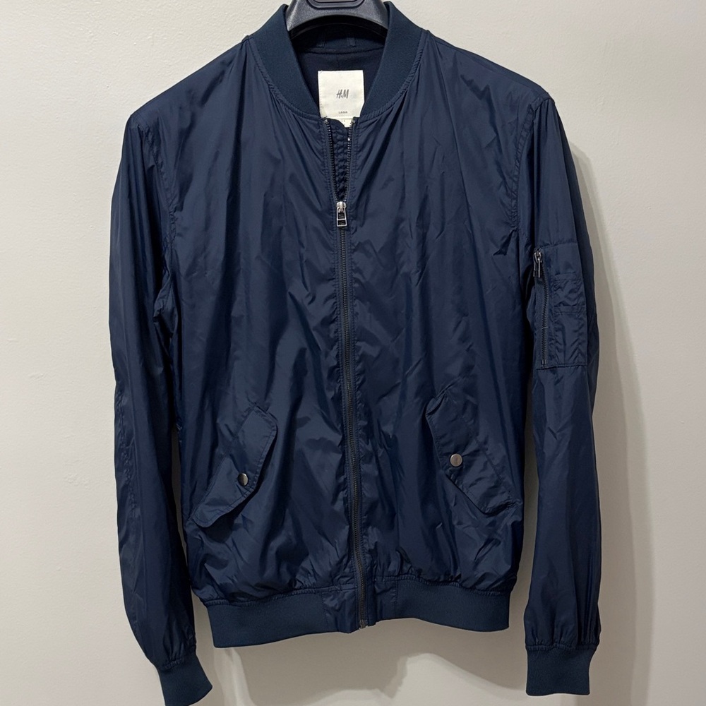 H&M Men's Navy Blue Lightweight Bomber Jacket